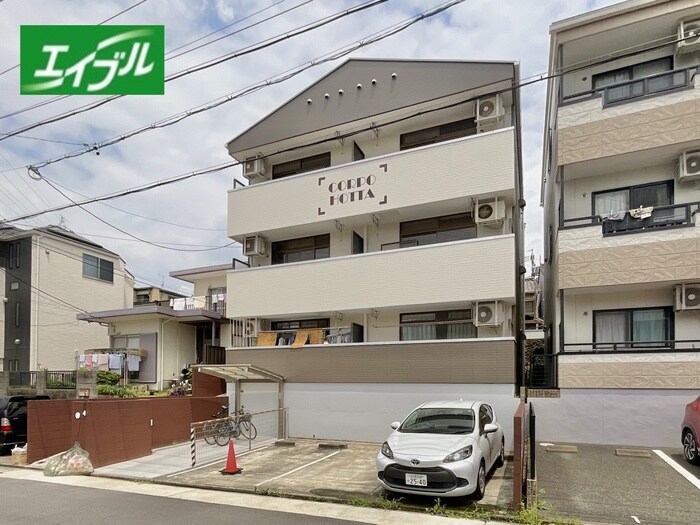 物件外観写真2　(駐車場)