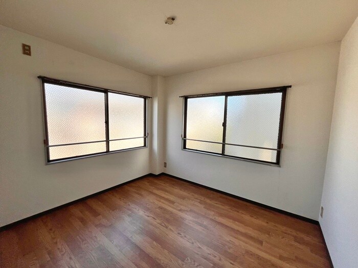 物件内観写真12　(居室)