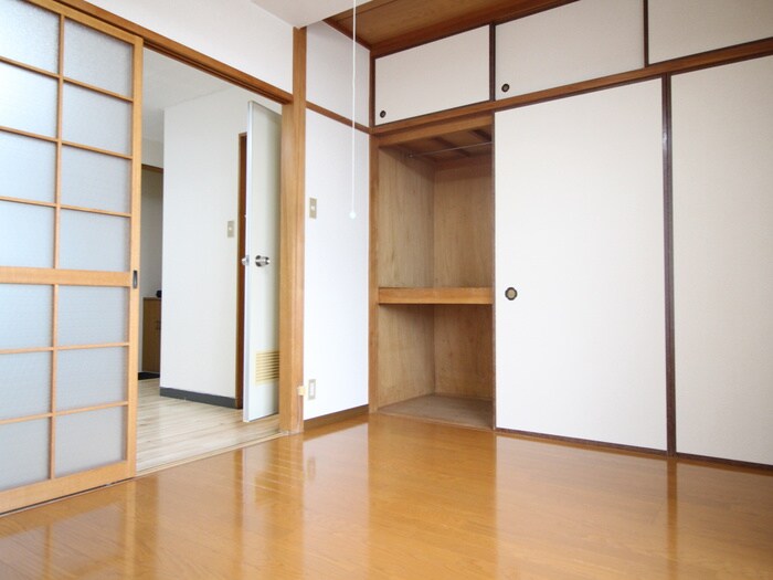 物件内観写真13　(居室)