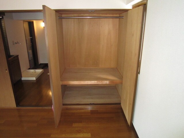 物件内観写真11　(収納)