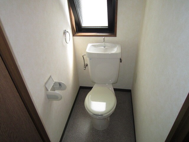 物件内観写真12　(トイレ)