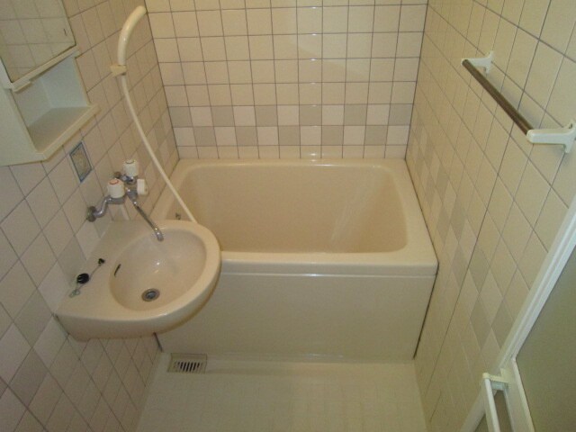 物件内観写真13　(バス／シャワールーム等)