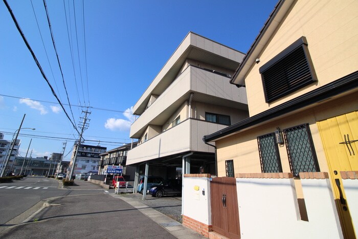 物件外観写真6　(外観写真)