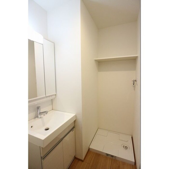 物件内観写真11　(洗面)