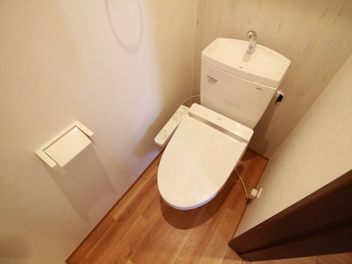 物件内観写真12　(トイレ)