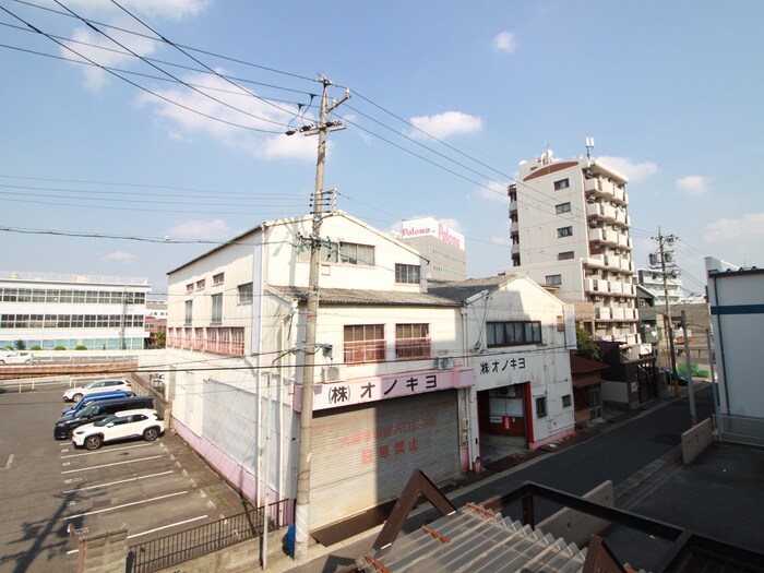 物件内観写真16　(室内からの展望)