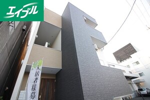 ジュネス明治外観写真