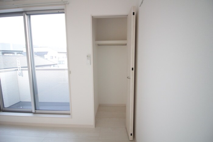 物件内観写真15　(収納)