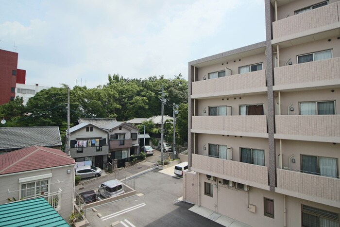 物件内観写真14　(室内からの展望)