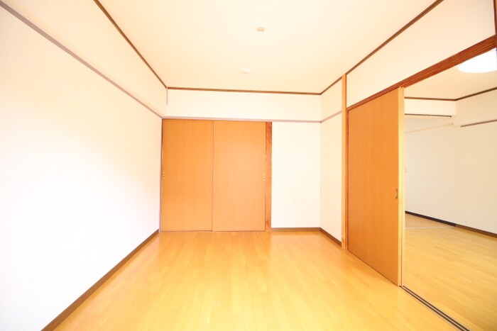 物件内観写真18　(居室)