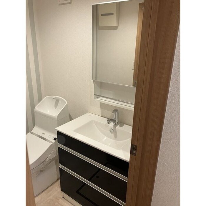 物件内観写真11　(洗面)