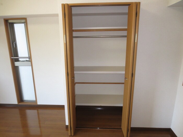 物件内観写真11　(収納)