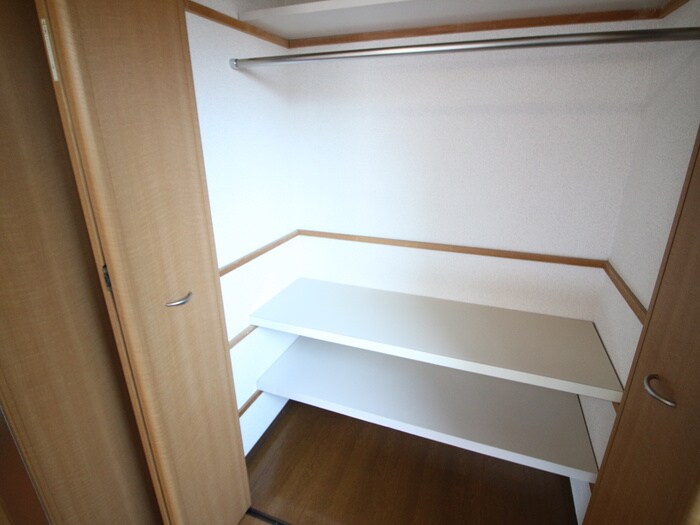 物件内観写真21　(収納)