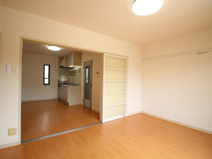 物件内観写真12　(内観写真)