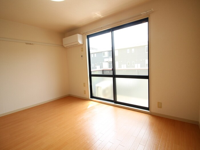 物件内観写真16　(居室)