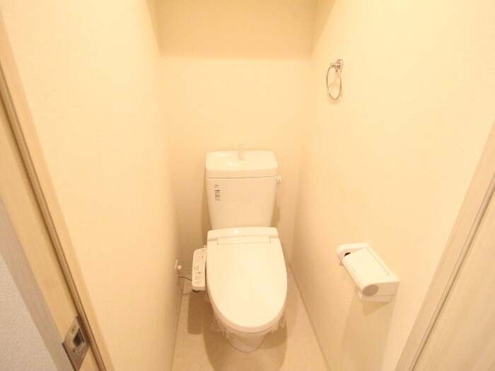 物件内観写真11　(トイレ)