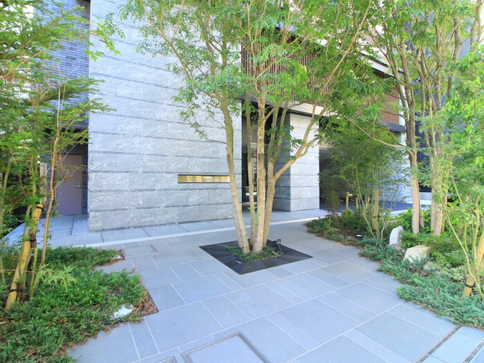 物件外観写真2　(その他)