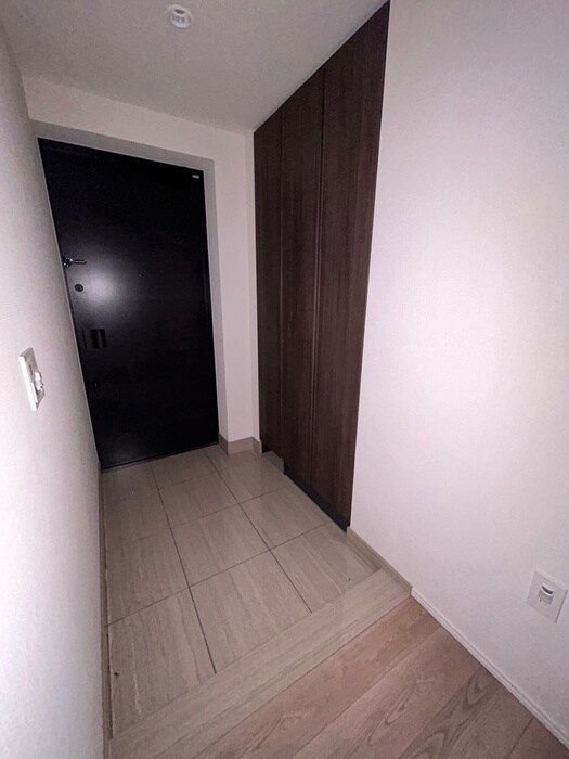 物件内観写真17　(玄関)