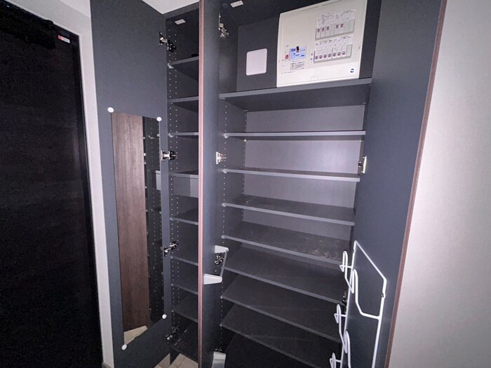 物件内観写真18　(靴箱)