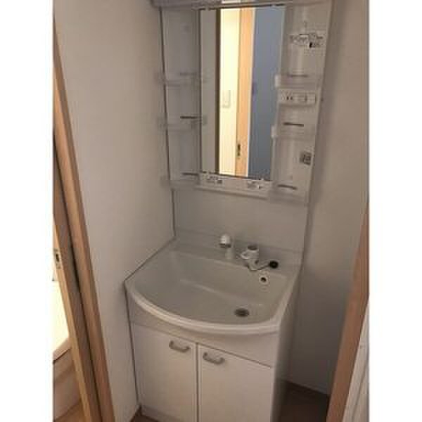 物件内観写真11　(洗面)