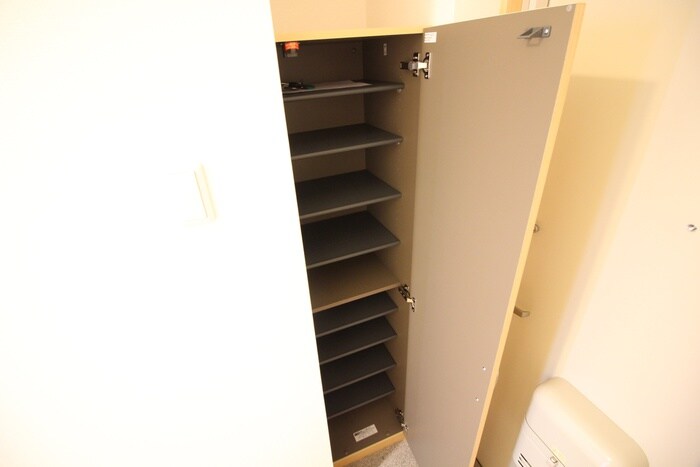 物件内観写真17　(靴箱)