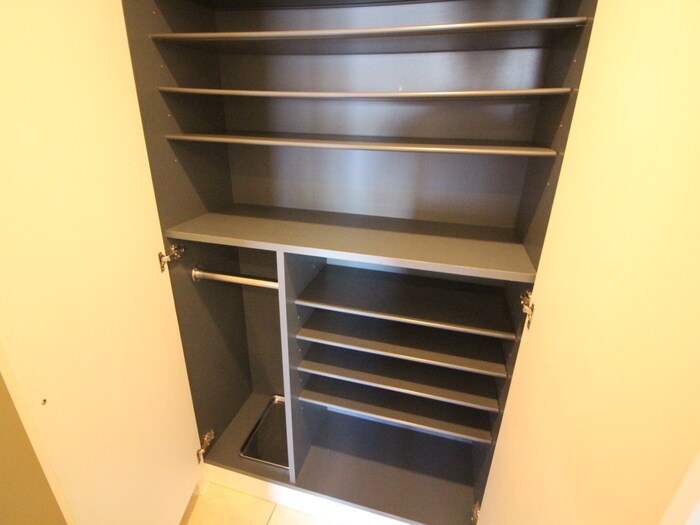 物件内観写真18　(靴箱)