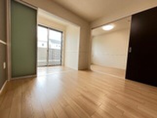 物件内観写真7　(居室)