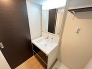 物件内観写真7　(収納)