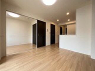 物件内観写真7　(居室)