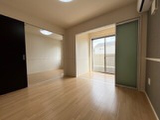 物件内観写真7　(居室)