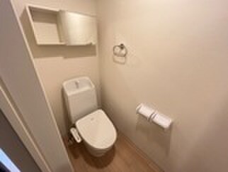 物件内観写真9　(トイレ)