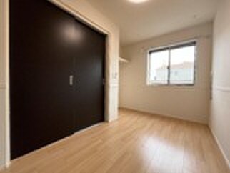 物件内観写真10　(居室)