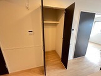 物件内観写真15　(収納)