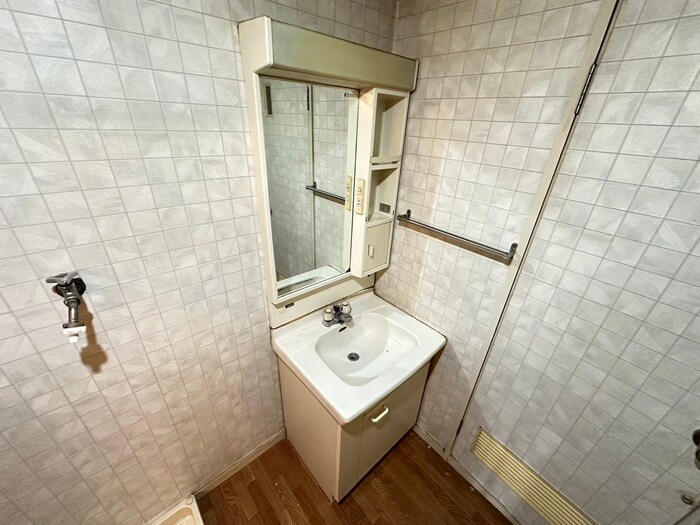 物件内観写真13　(洗面)