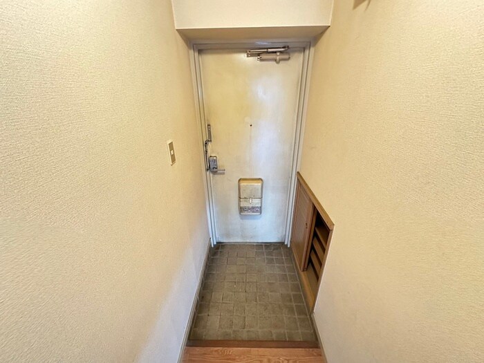 物件内観写真22　(玄関)
