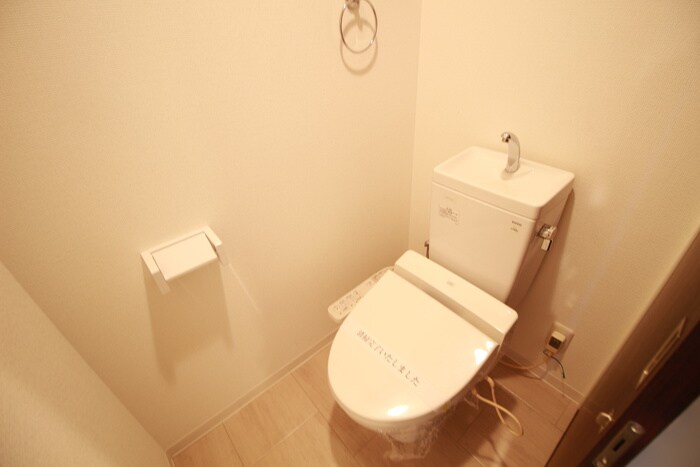 物件内観写真11　(トイレ)