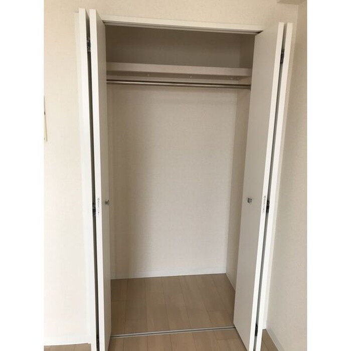 物件内観写真13　(収納)
