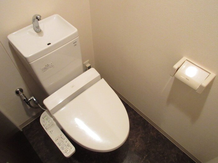 物件内観写真14　(トイレ)