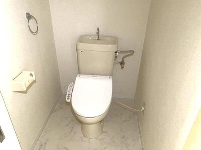 物件内観写真14　(トイレ)