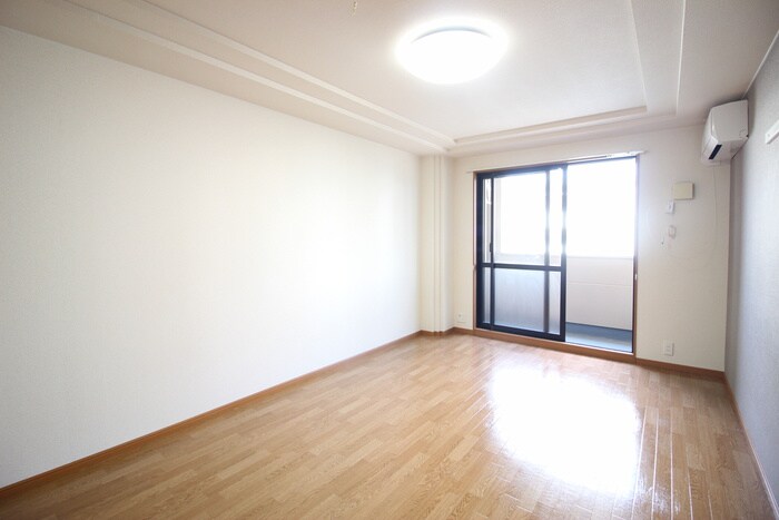 物件内観写真15　(居室)