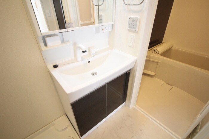 物件内観写真11　(洗面)