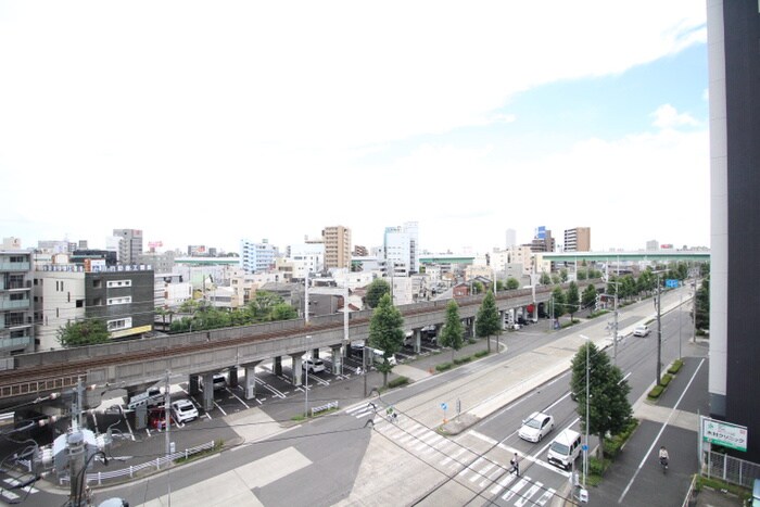 物件内観写真17　(室内からの展望)