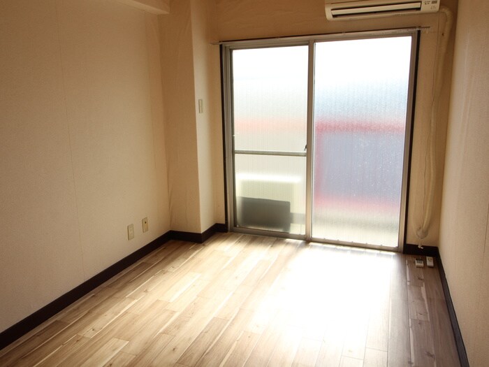 物件内観写真15　(居室)