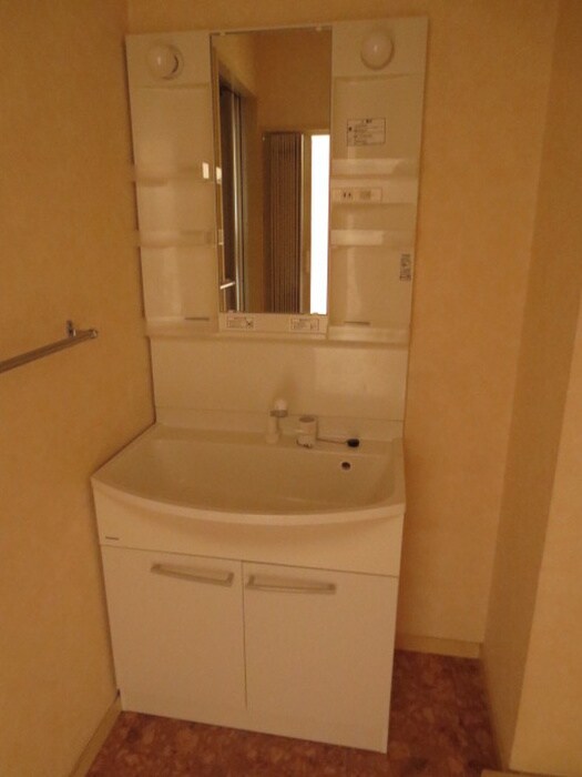 物件内観写真11　(洗面)