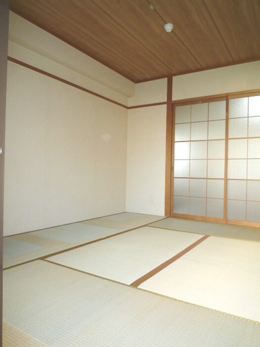 物件内観写真13　(居室)