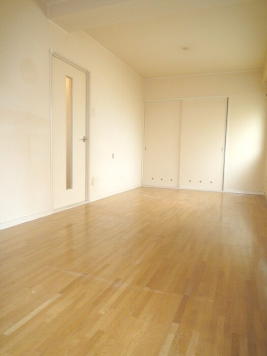 物件内観写真16　(居室)