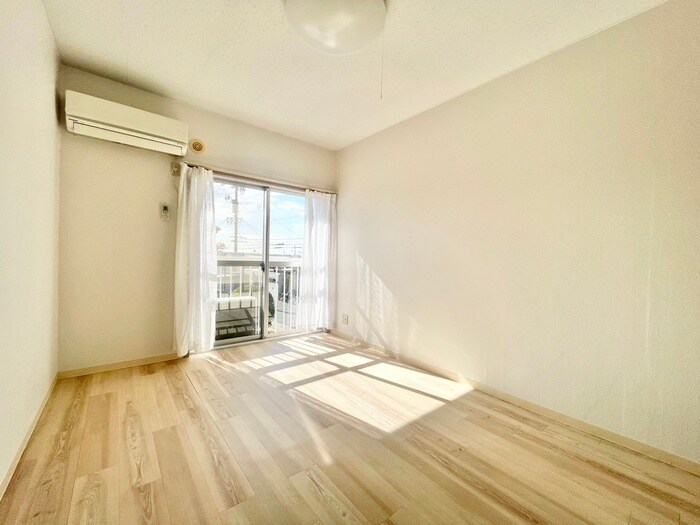 物件内観写真14　(居室)