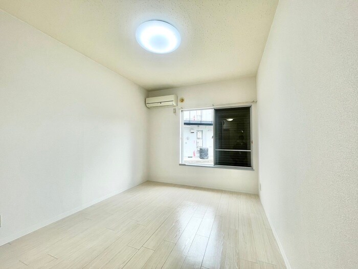 物件内観写真19　(居室)