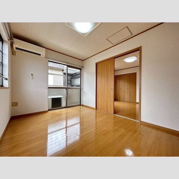 物件内観写真12　(居室)