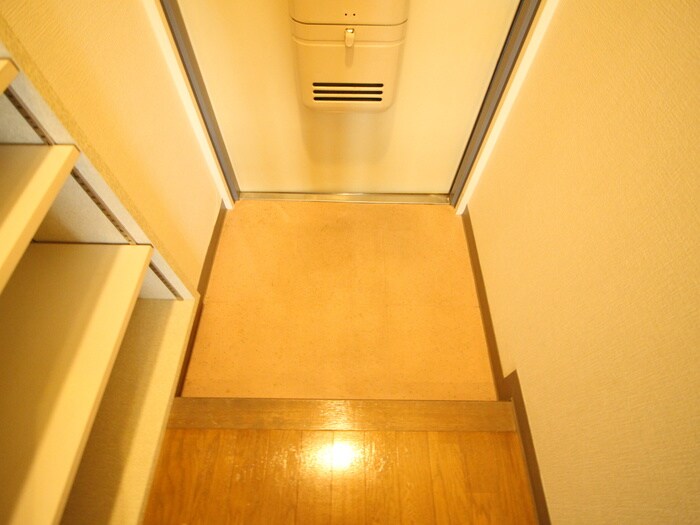物件内観写真17　(玄関)